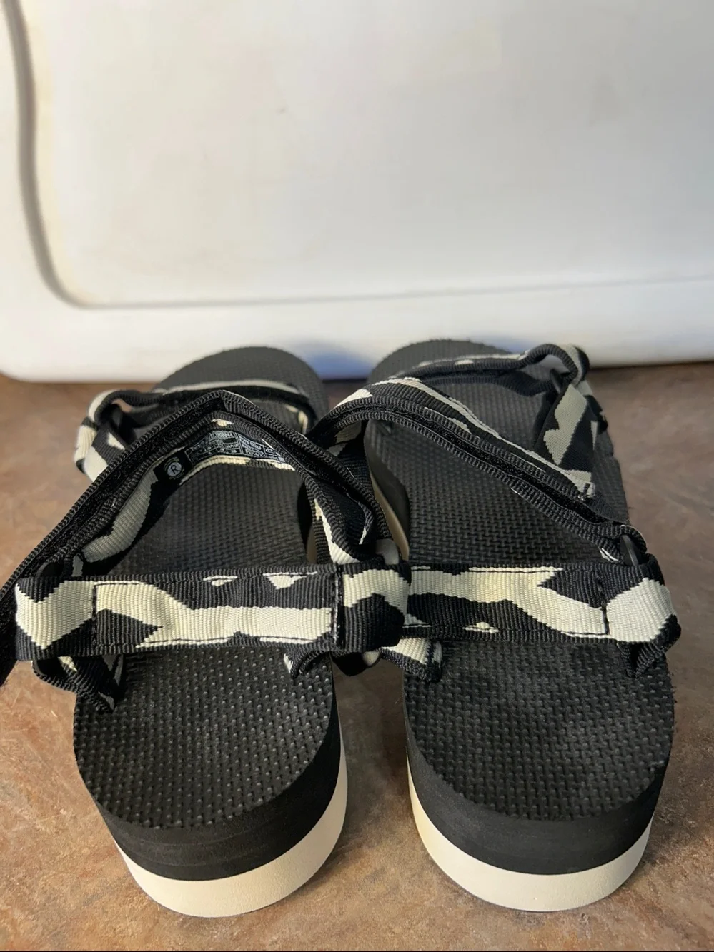 Teva Womens Original Universal Balance Black/White Strappy Sandal Sz 8